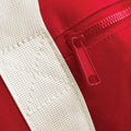 Rot-Off Weiß - Side - Bagbase Mini Barrel Sporttasche