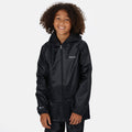 Schwarz - Close up - Regatta Great Outdoors Kinder Regenjacke Stormbreak