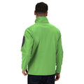 Neongrün-Dunkelgrau - Side - Regatta Standout Herren Arcola Softshell-Jacke, 3-lagig, wasserdicht, atmungsaktiv