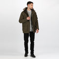 Khaki dunkel - Lifestyle - Regatta Herren Parka Salinger II mit Kunstfell-Besatz, isoliert