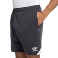 Kohlen-Schwarz-Weiß - Side - Umbro - "Total Training" Shorts für Herren